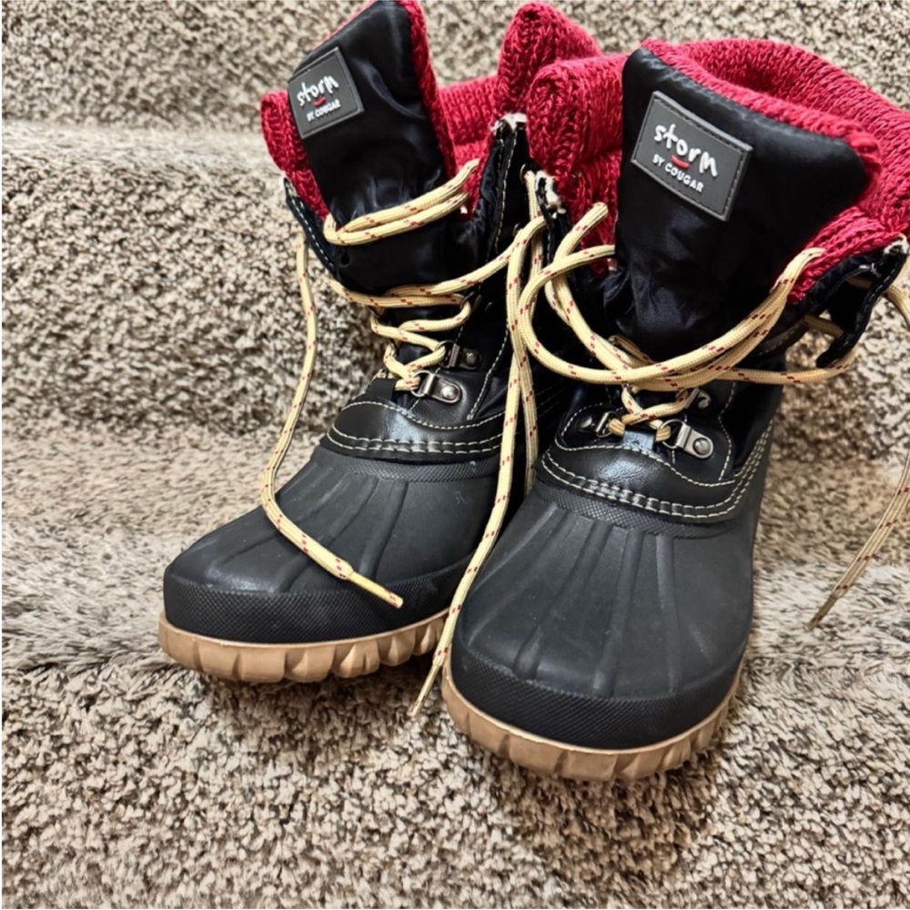 Cougar Storm Black and Red Boots